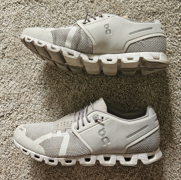 On Cloud 5 womans shoes size 9.5 - Picture 2 of 4